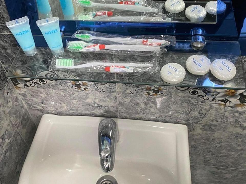 Elite Palace Plus Hotel バトゥーミ エクステリア 写真