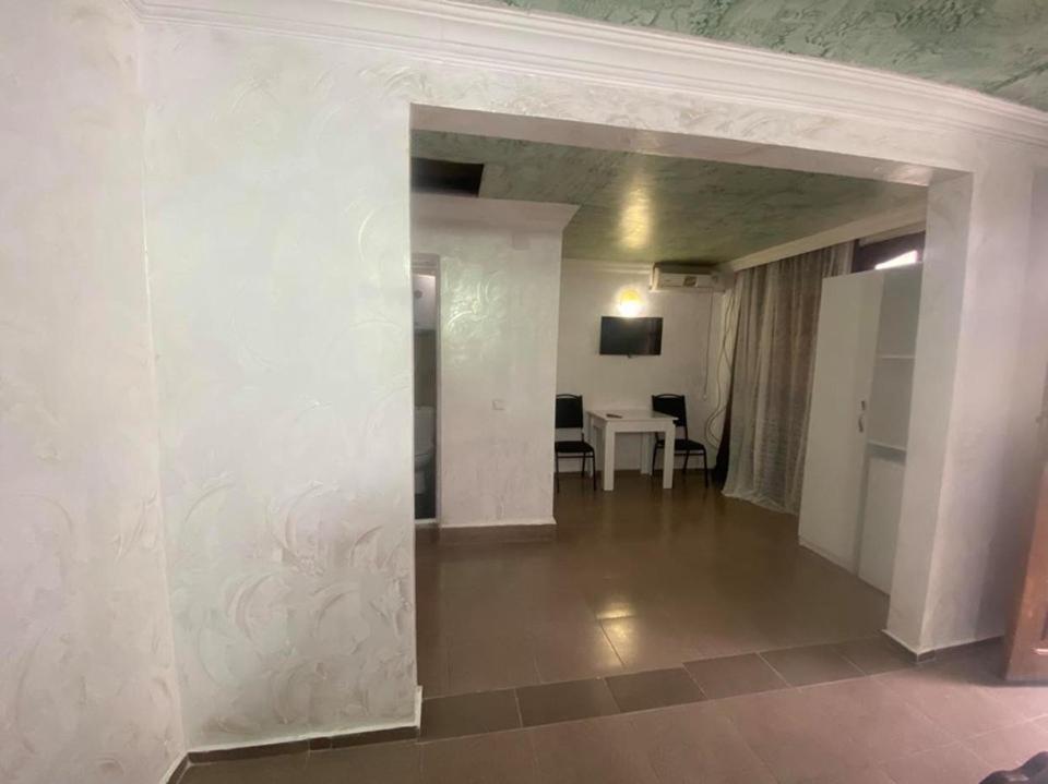 Elite Palace Plus Hotel バトゥーミ エクステリア 写真